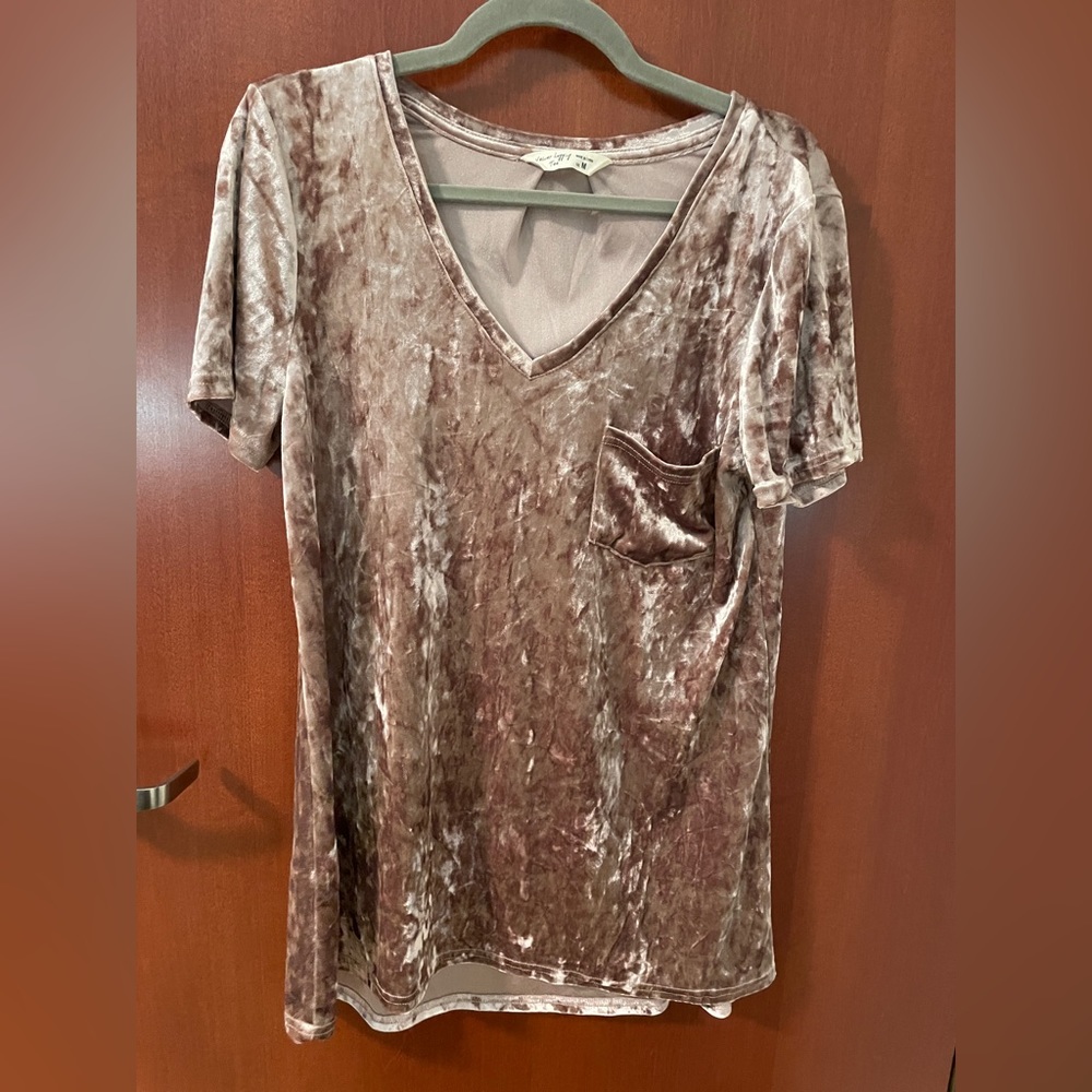 Velvet v-neck tee